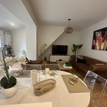 Confortables Pour 2 Couples Ou 4 Personnes, Centre De Moulins, A Proximite Des Attractions, Jardin Et Terrasse. - Fr-1-489-473