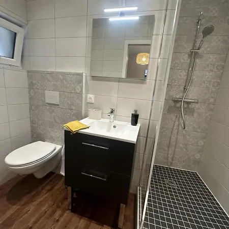 Confortables Pour 2 Couples Ou 4 Personnes, Centre De Moulins, A Proximite Des Attractions, Jardin Et Terrasse. - Fr-1-489-473 Prázdninový dům *