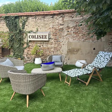 Confortables Pour 2 Couples Ou 4 Personnes, Centre De Moulins, A Proximite Des Attractions, Jardin Et Terrasse. - Fr-1-489-473 Moulins (Allier)