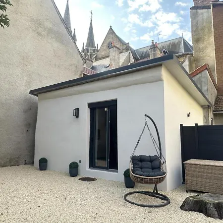 Confortables Pour 2 Couples Ou 4 Personnes, Centre De Moulins, A Proximite Des Attractions, Jardin Et Terrasse. - Fr-1-489-473 Prázdninový dům *