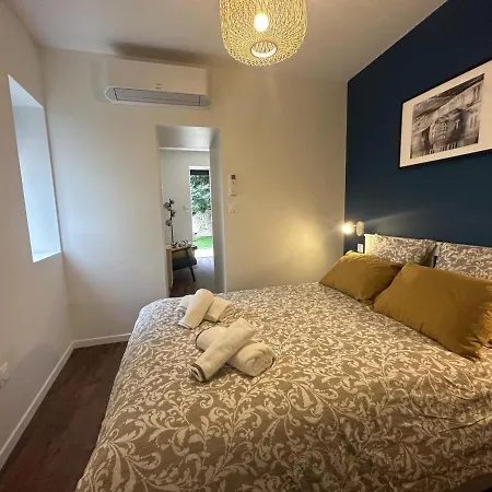 Confortables Pour 2 Couples Ou 4 Personnes, Centre De Moulins, A Proximite Des Attractions, Jardin Et Terrasse. - Fr-1-489-473