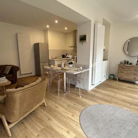 Confortables Pour 2 Couples Ou 4 Personnes, Centre De Moulins, A Proximite Des Attractions, Jardin Et Terrasse. - Fr-1-489-473 Prázdninový dům *